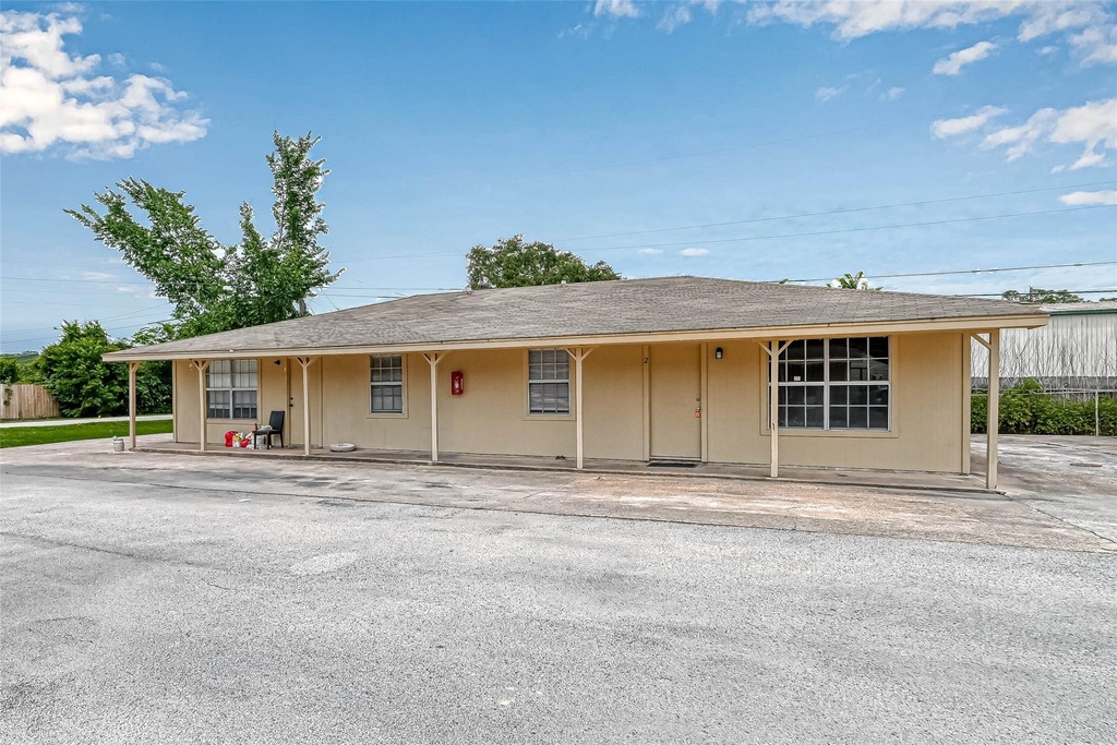 8430 Roundrock Drive - Photo 18
