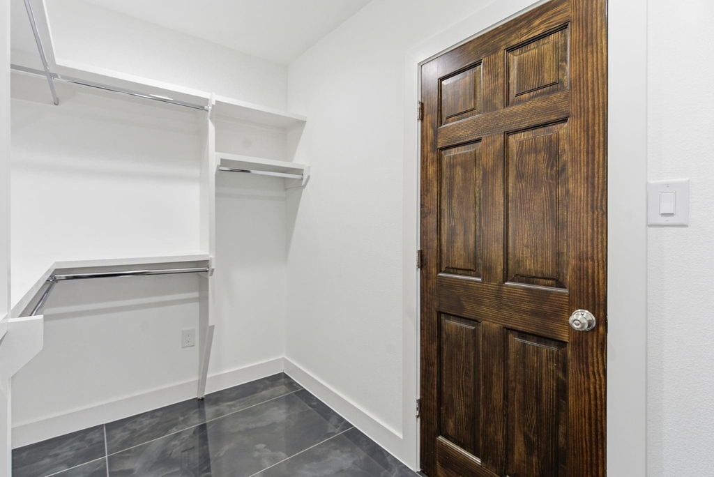 430 N Hutcheson Street - Photo 8