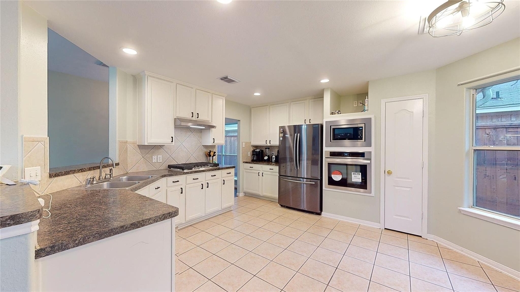 6014 Knollwood Trail - Photo 8