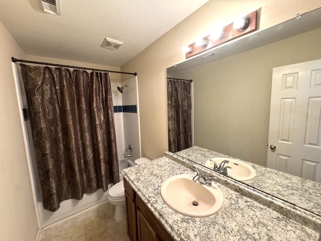 2601 Easton Springs Court - Photo 32
