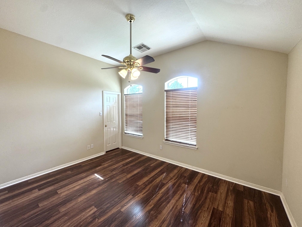 2601 Easton Springs Court - Photo 37