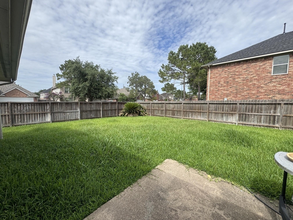2601 Easton Springs Court - Photo 40