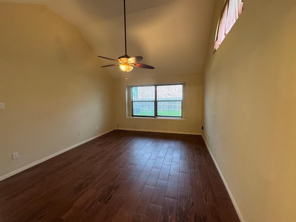 2601 Easton Springs Court - Photo 18