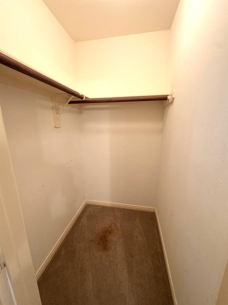 2601 Easton Springs Court - Photo 30