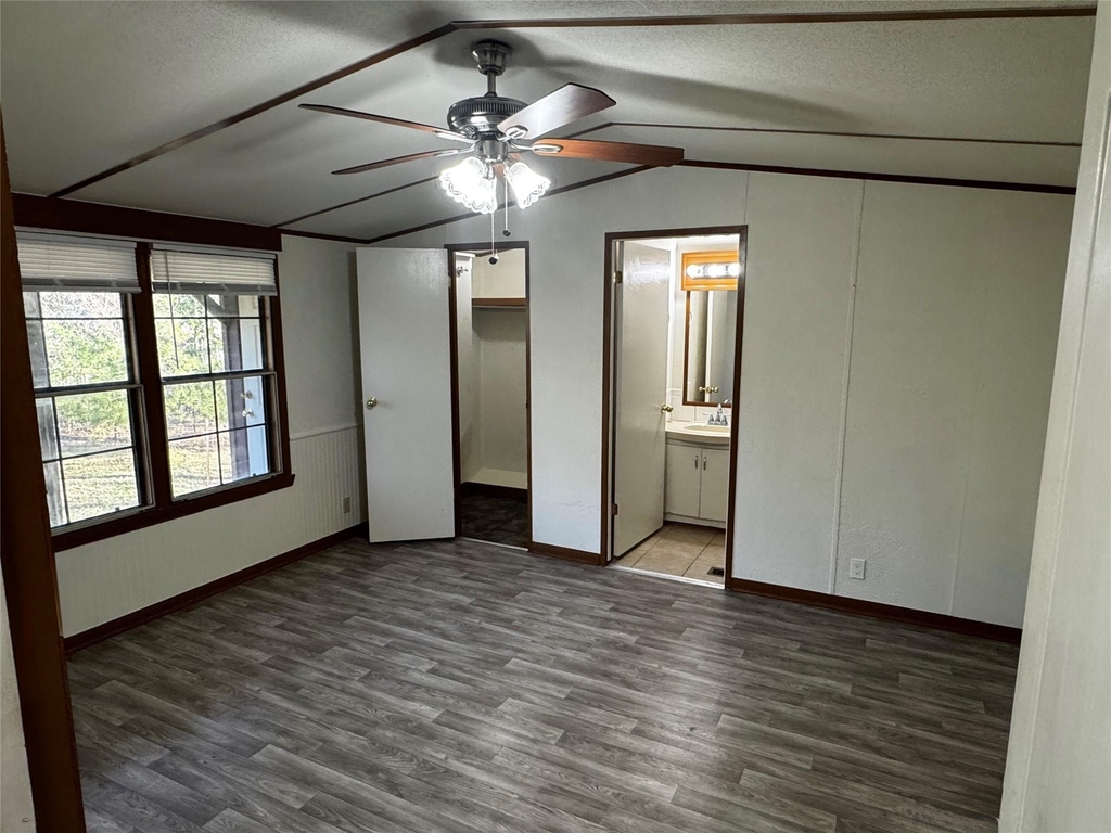 2533 Pioneer Lane - Photo 4