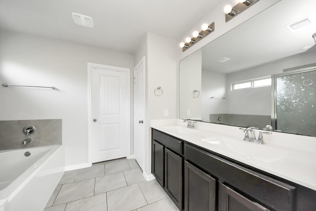 18319 Pin Oak Lake Drive - Photo 21