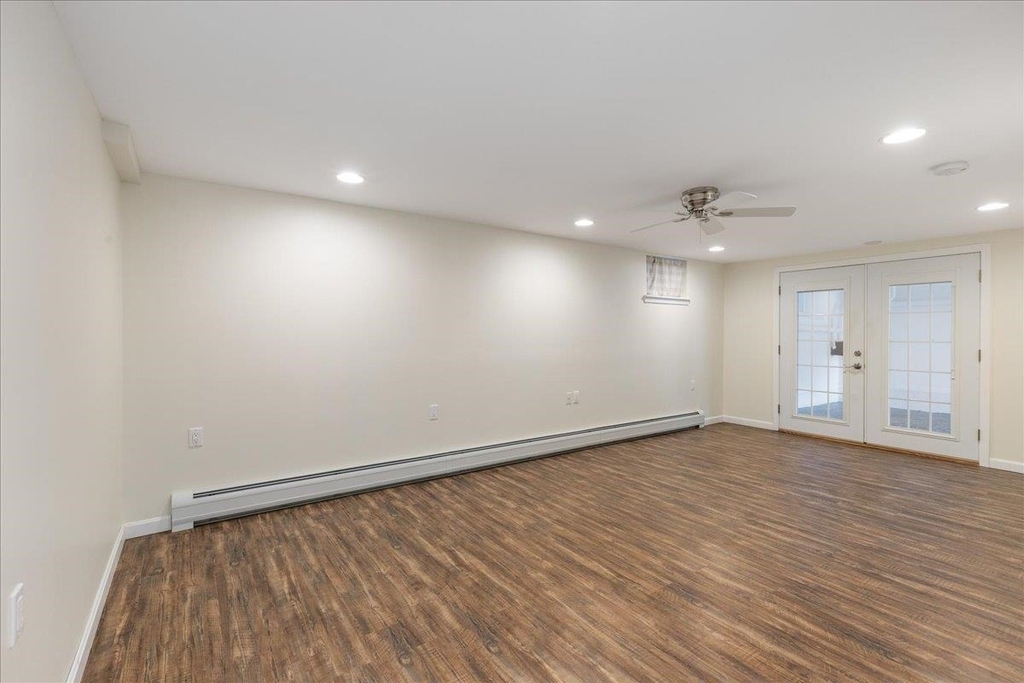 387 Main - Photo 12