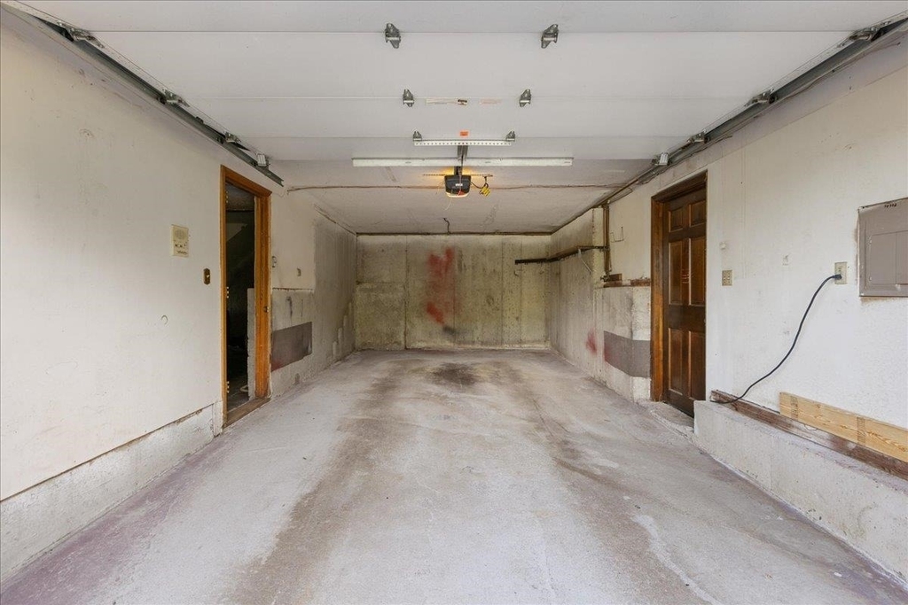 387 Main - Photo 19