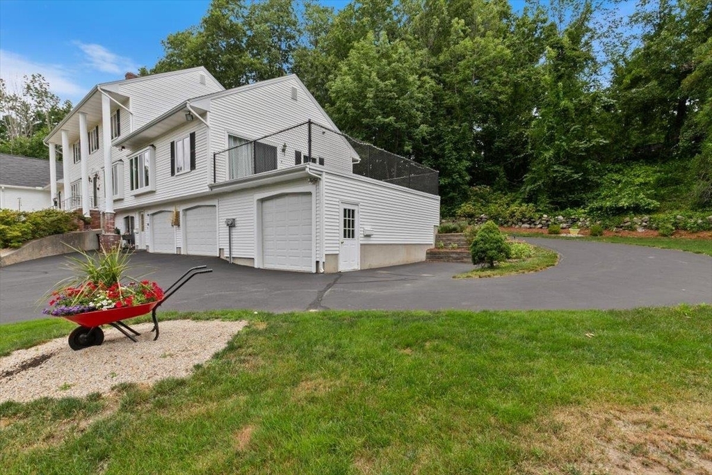 387 Main - Photo 20