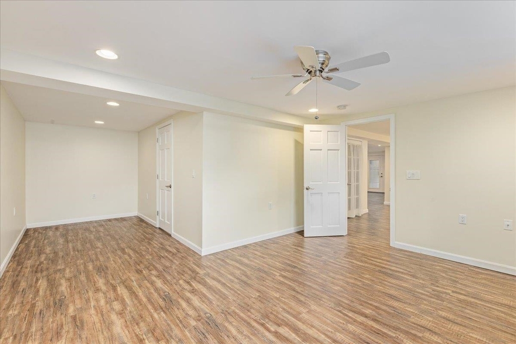 387 Main - Photo 7