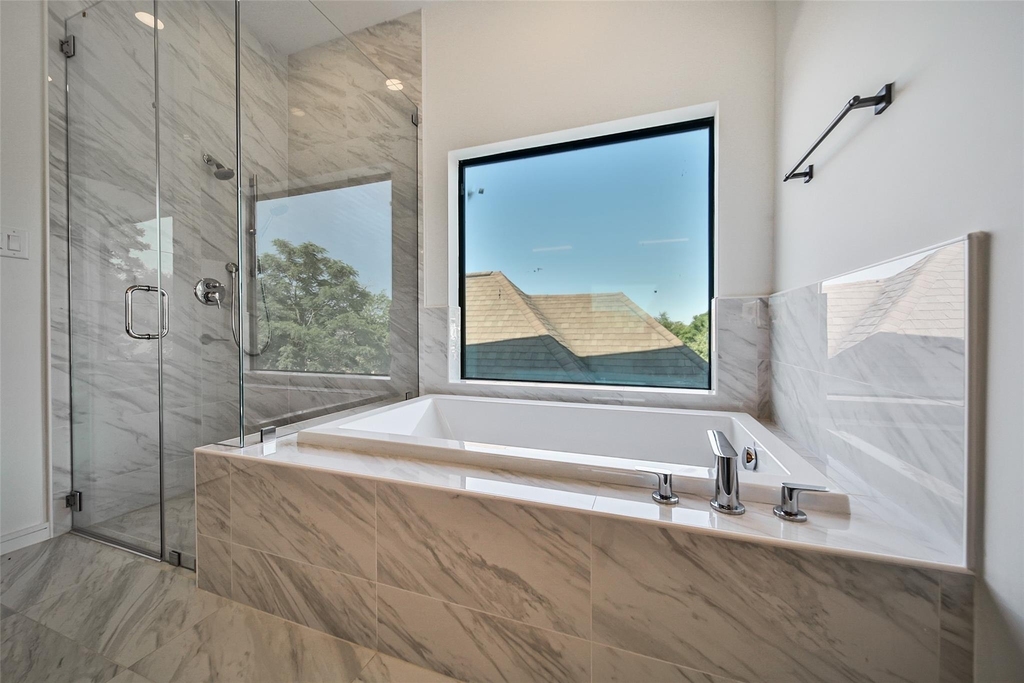 815 W 17th Street - Photo 27