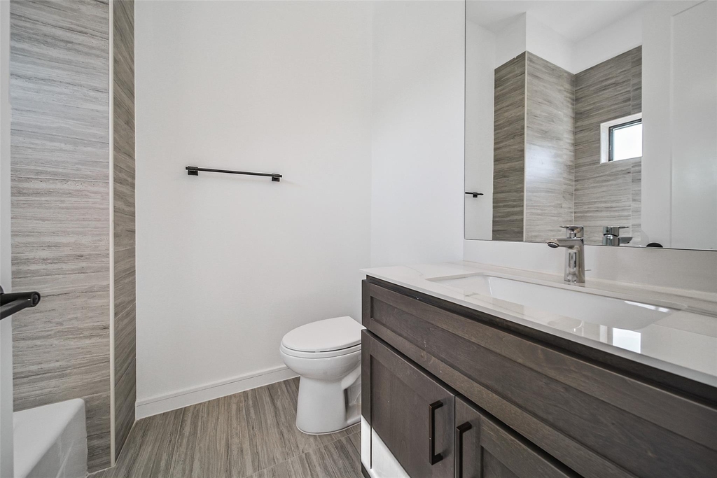 815 W 17th Street - Photo 30