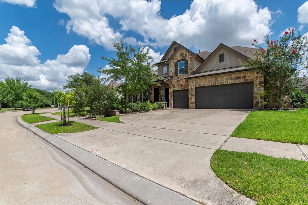 19403 Trinity River Drive - Photo 0