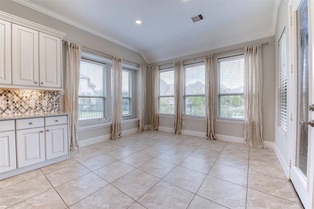 19403 Trinity River Drive - Photo 8