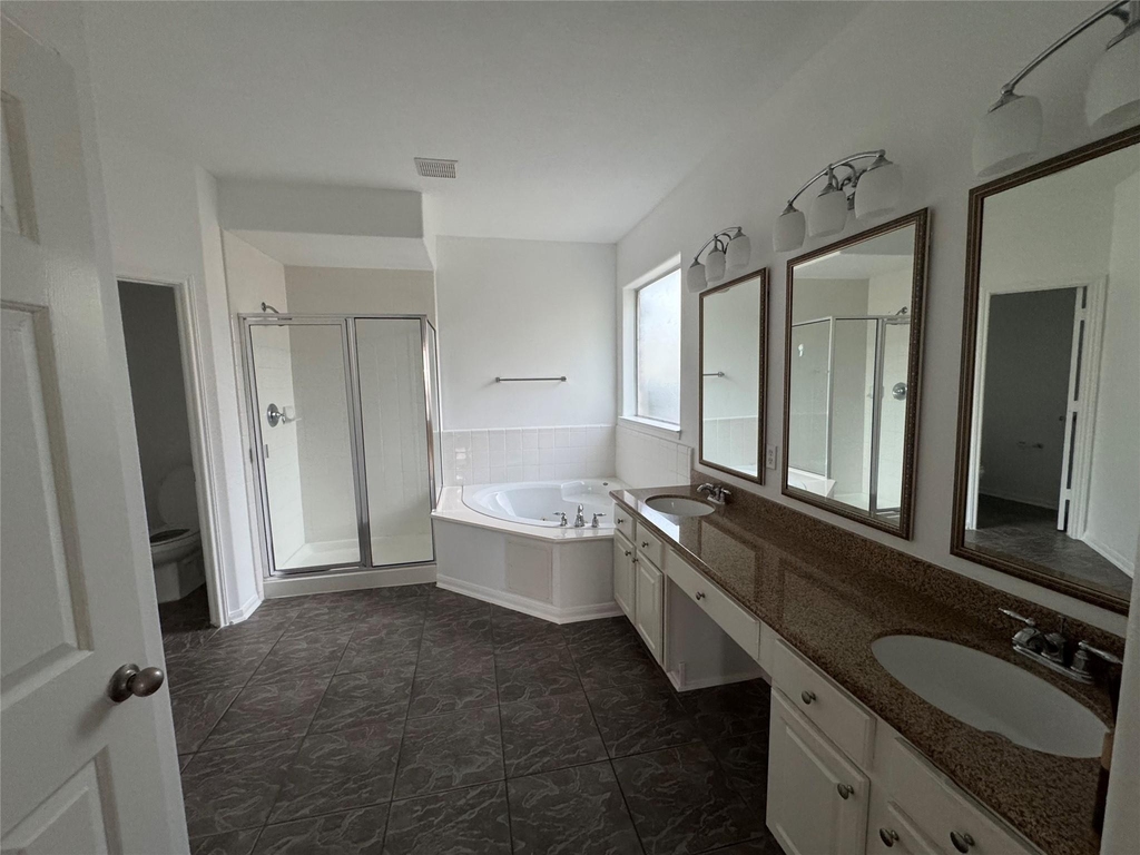 6311 Auburn Terrace Court - Photo 13
