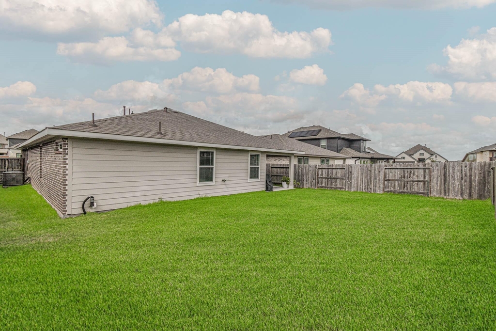 13009 Oleander Bay Lane - Photo 4