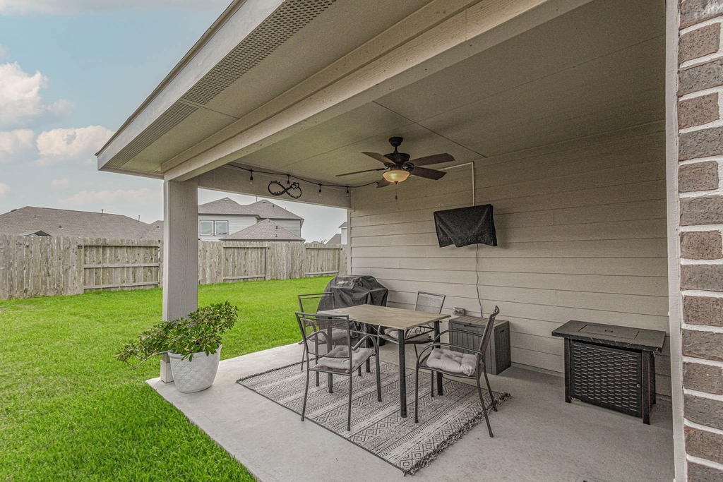 13009 Oleander Bay Lane - Photo 2
