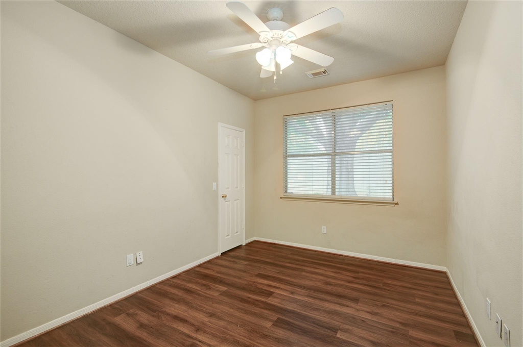 18422 Auburn Woods Drive - Photo 32