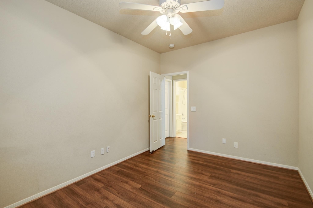 18422 Auburn Woods Drive - Photo 33