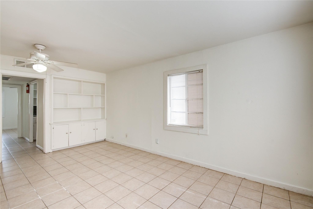 1828 W Main Street - Photo 5