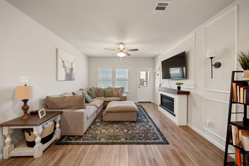8015 Peppercorn Street - Photo 10