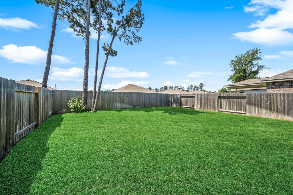 8015 Peppercorn Street - Photo 21