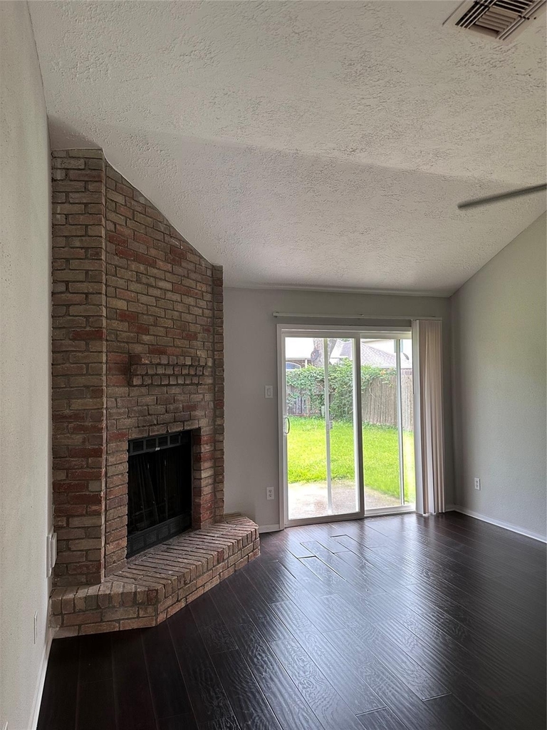 19530 Gladewater Drive - Photo 3