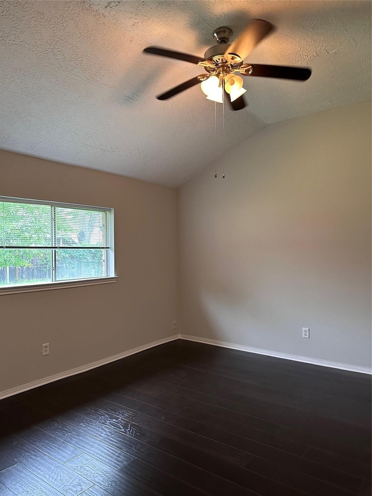 19530 Gladewater Drive - Photo 4