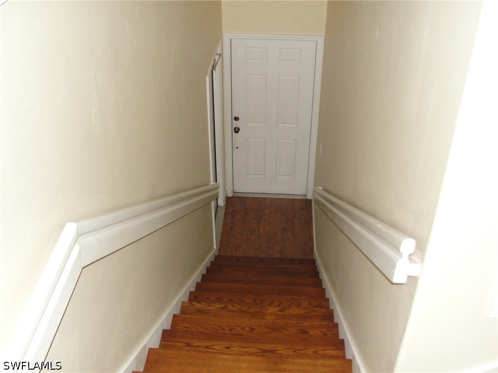 1295 Henley Street - Photo 12