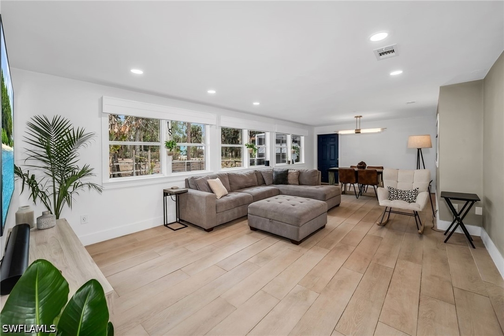1840 23rd Street Sw - Photo 1