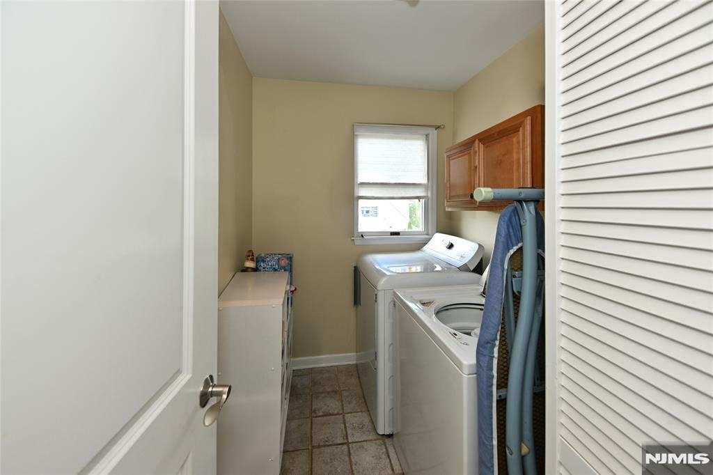 253 Madison - Photo 10