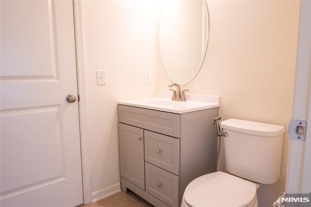 165 Roosevelt - Photo 5