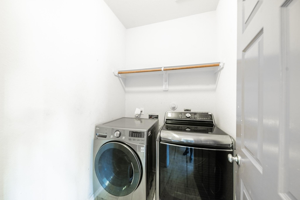 11821 Jelicoe Drive - Photo 15