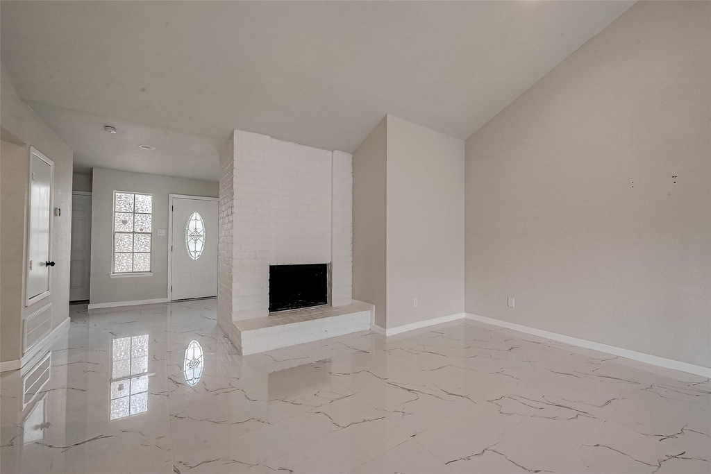 12055 Fairpoint Drive - Photo 40