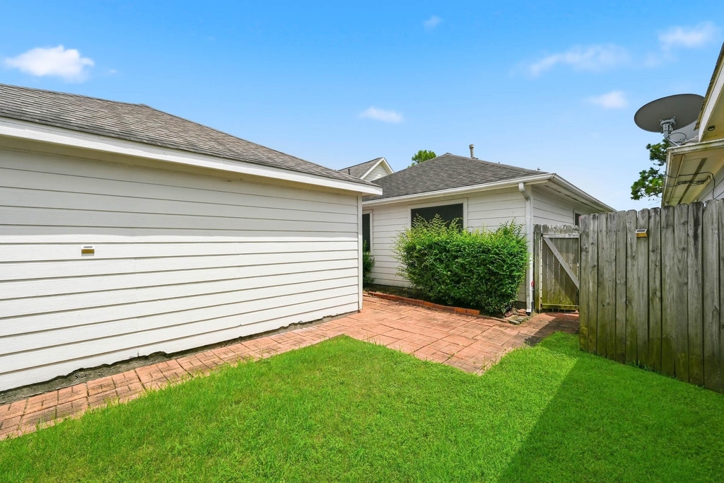 20967 Young Meadows Way - Photo 25