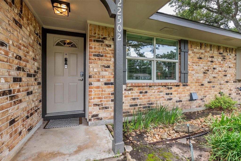 22502 Fields Lane - Photo 1