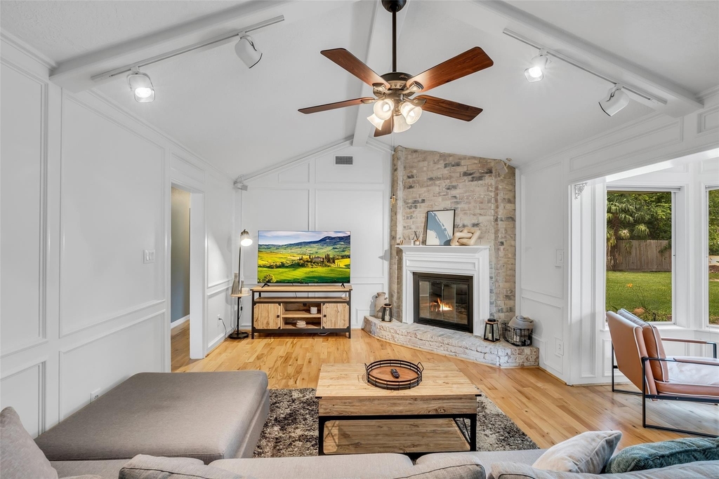 22502 Fields Lane - Photo 2