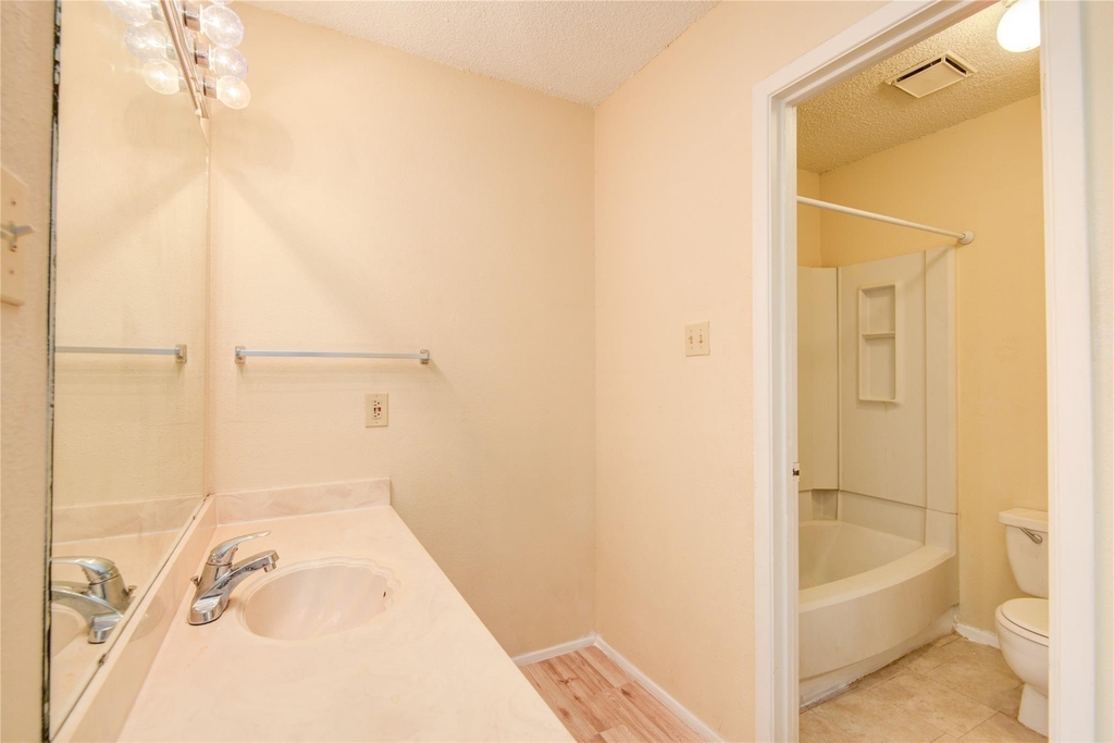 6103 Ludington Drive - Photo 15