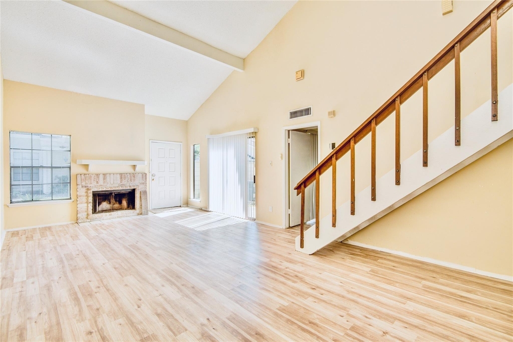 6103 Ludington Drive - Photo 7