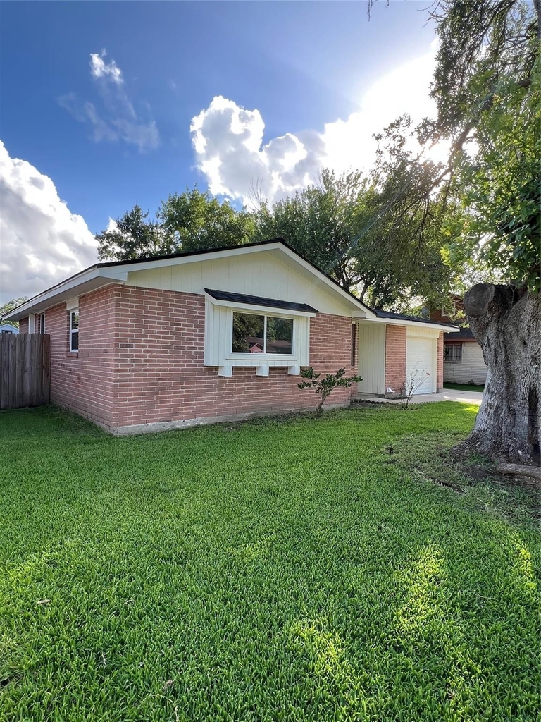 5023 Ridgestone Street - Photo 2