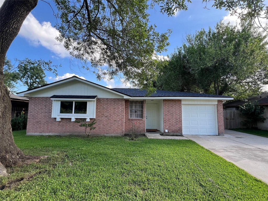 5023 Ridgestone Street - Photo 0