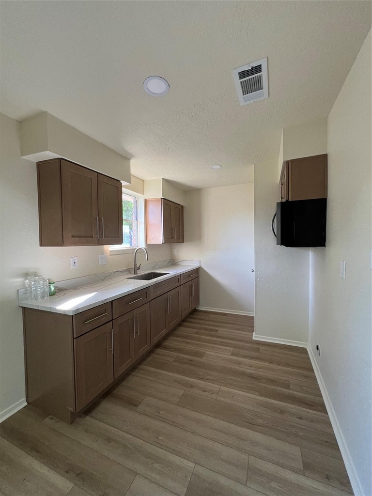 5023 Ridgestone Street - Photo 5