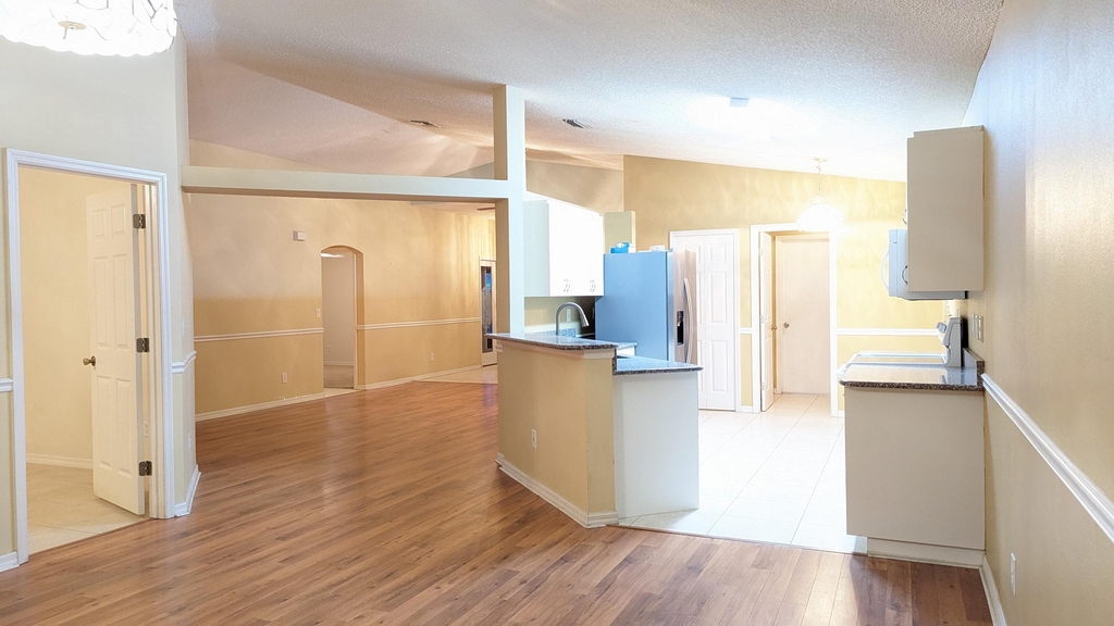 2097 Deercroft Drive - Photo 9