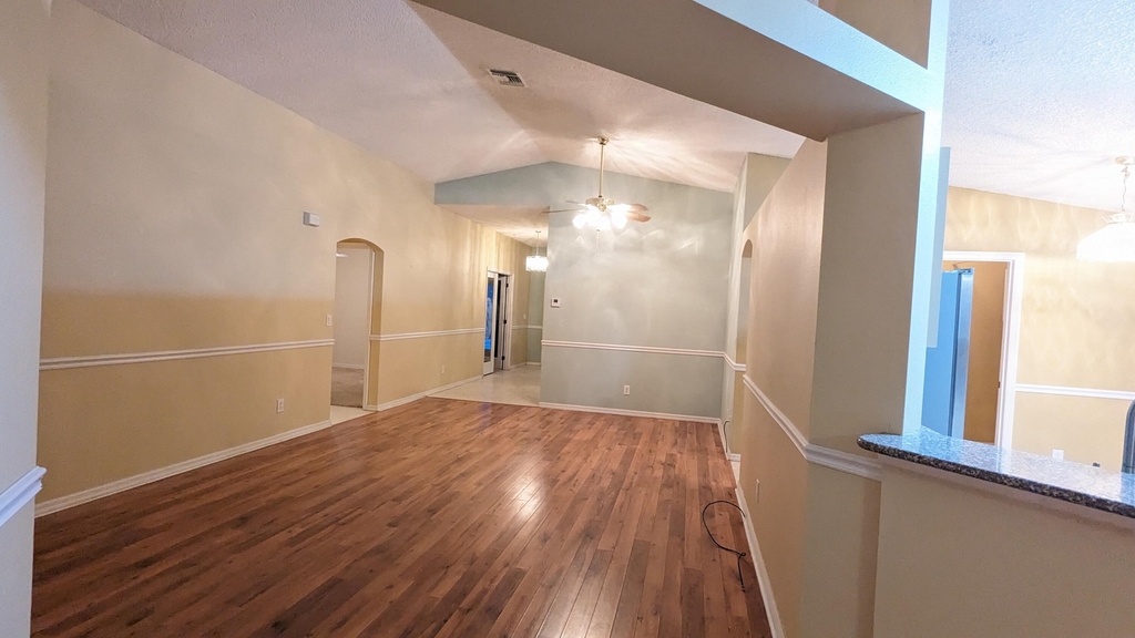 2097 Deercroft Drive - Photo 4