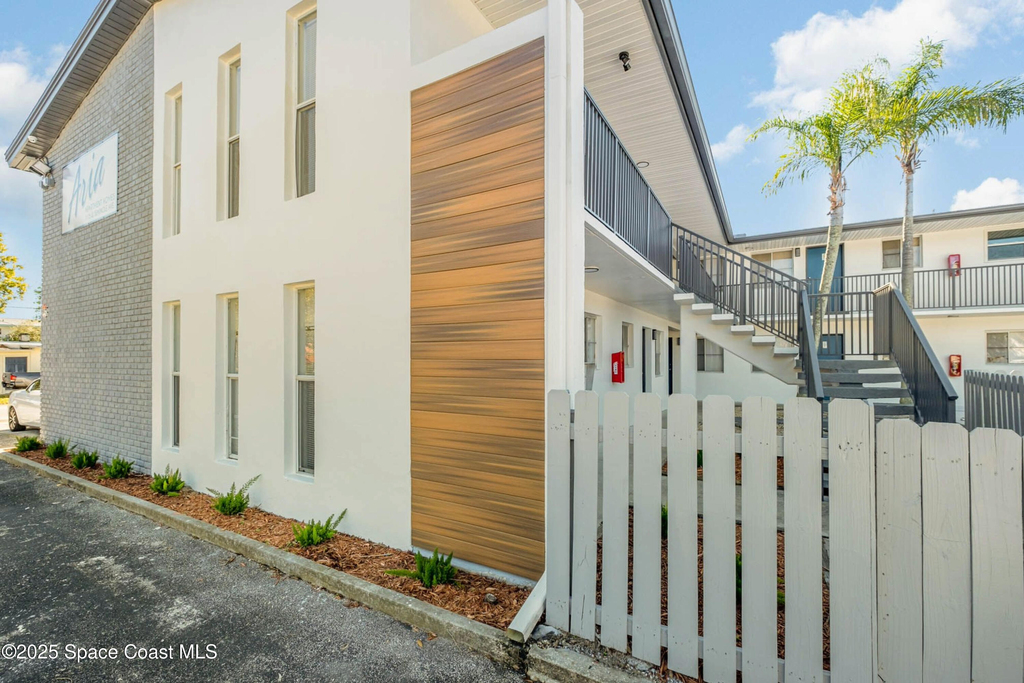 115 W Seminole Avenue - Photo 11
