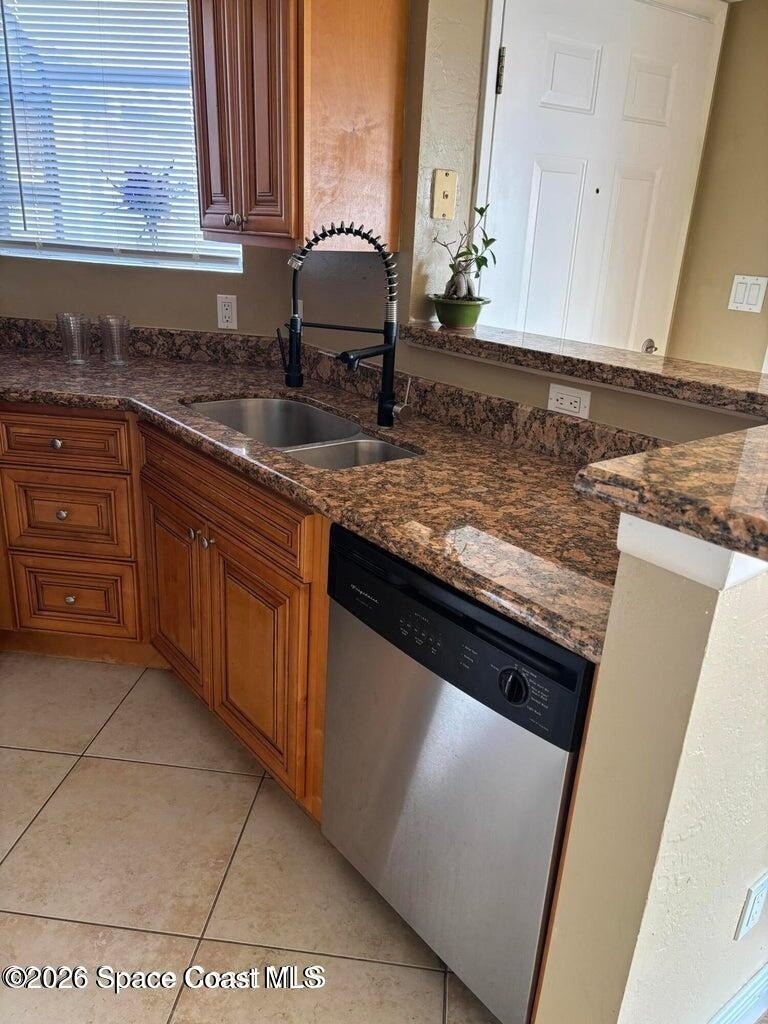 1801 Island Club Drive - Photo 8