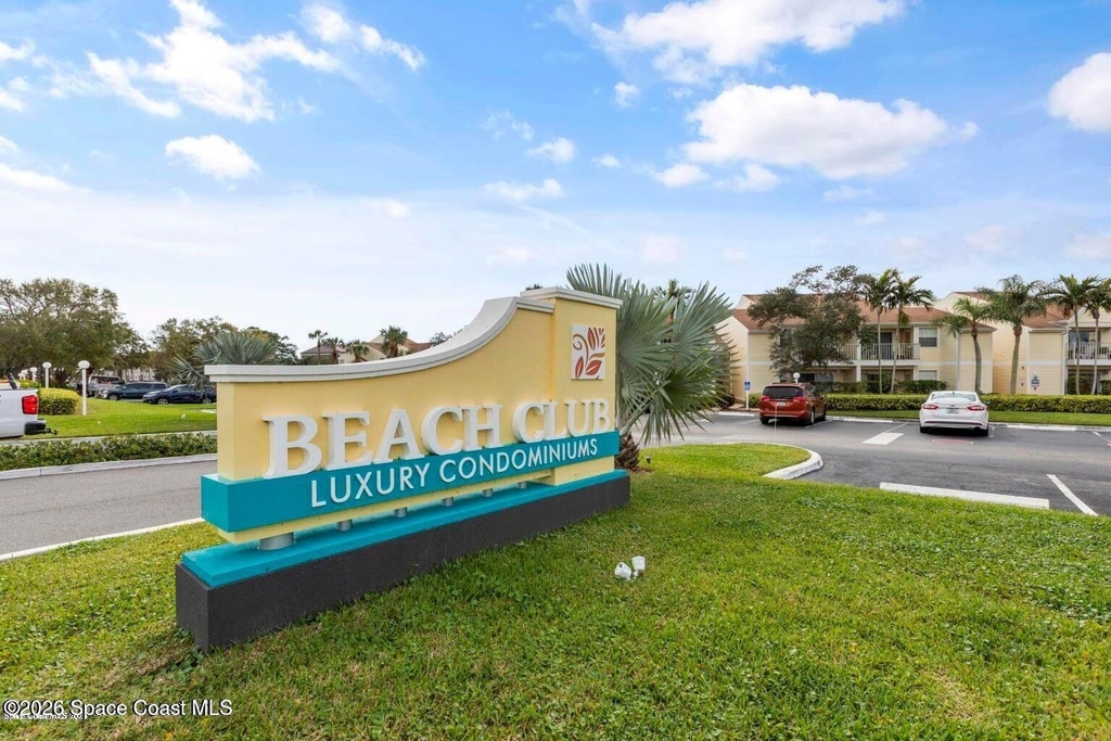 1801 Island Club Drive - Photo 3