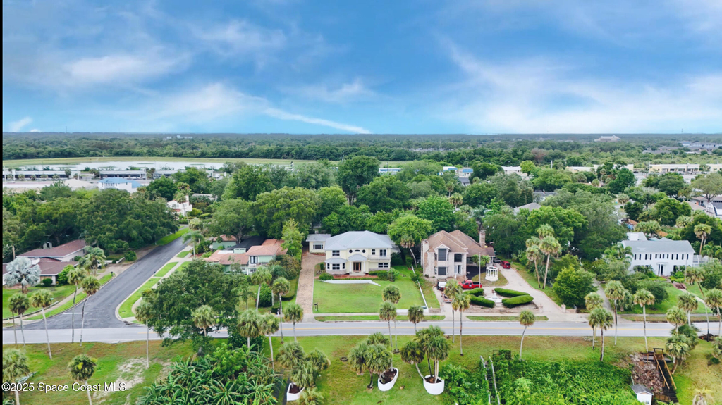 1613 N Indian River Drive - Photo 2