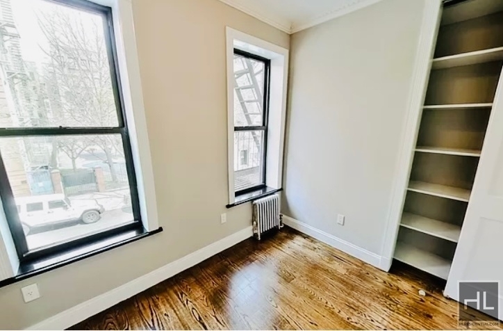 W 108th St - Photo 3