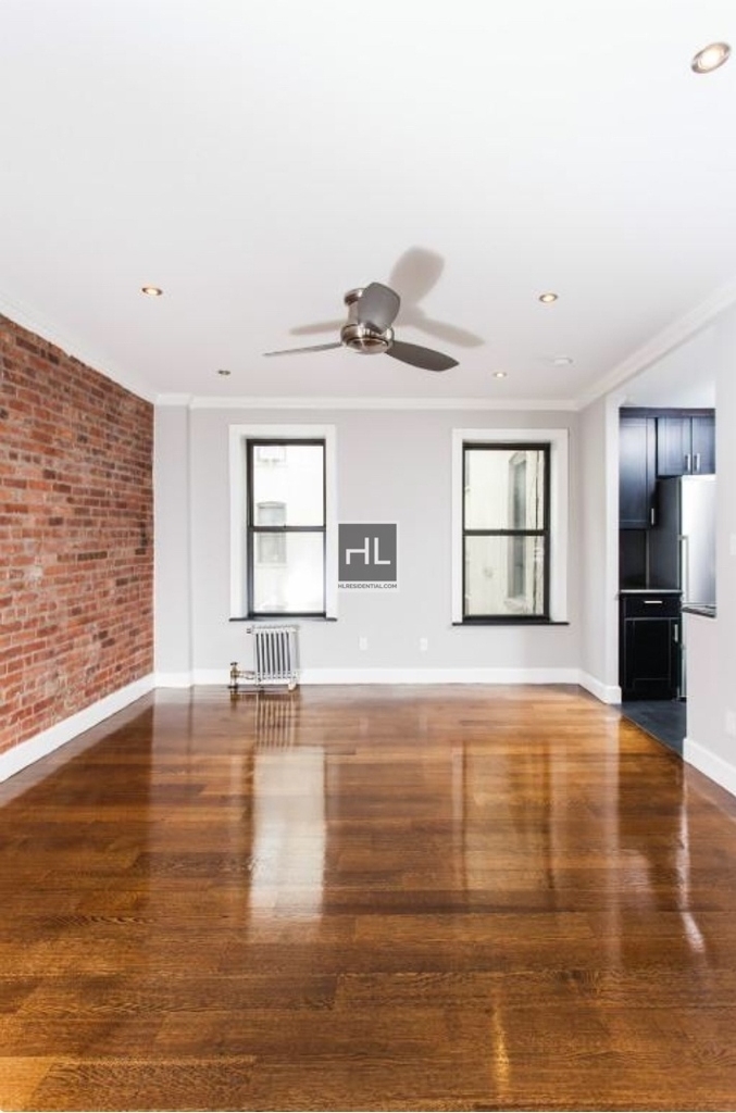 E 100th St. - Photo 1